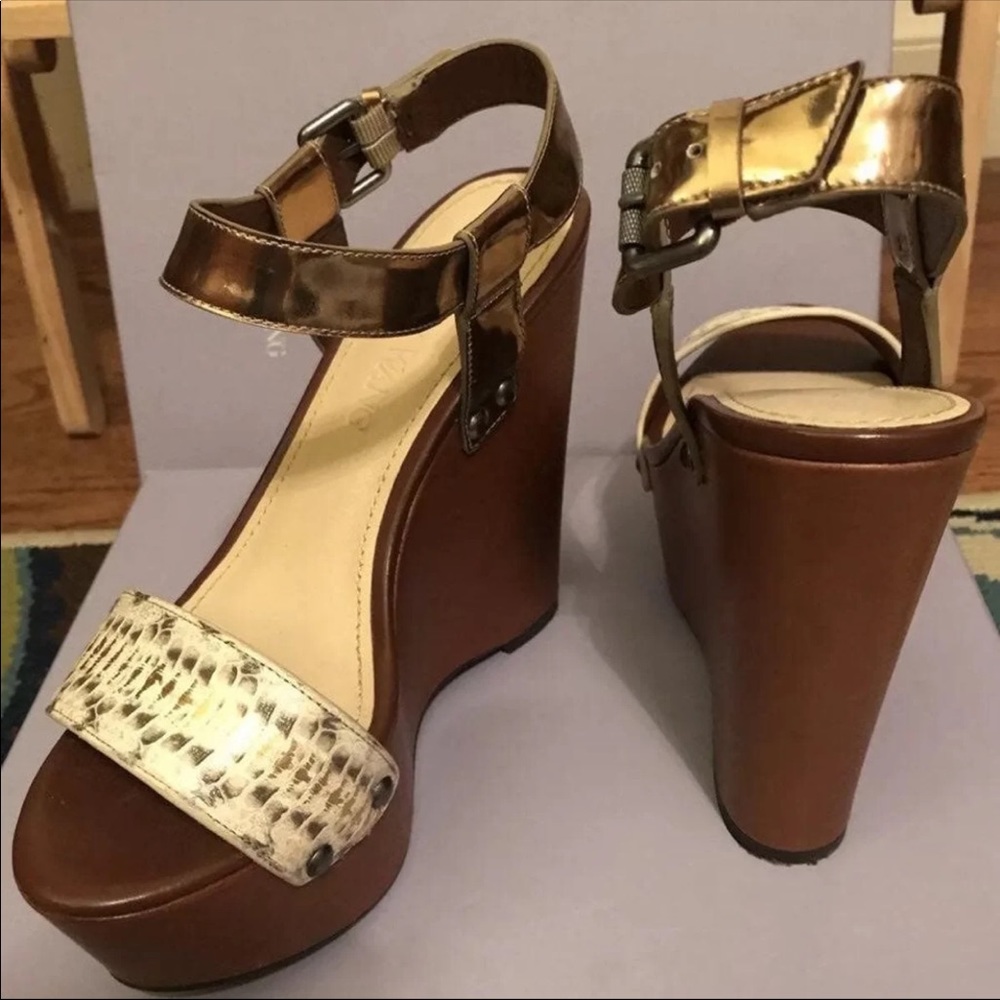 Vera Wang Snake Print Platform Sandals